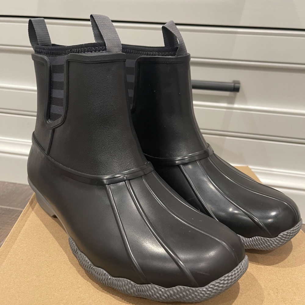 Sperry rain boots